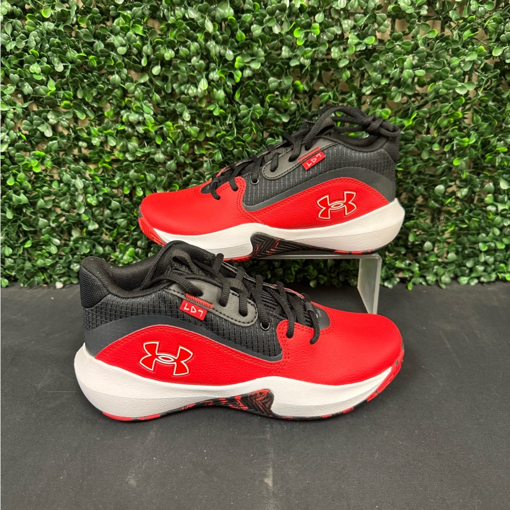 Under Armour Lockdown 7 Sneaker - Y6